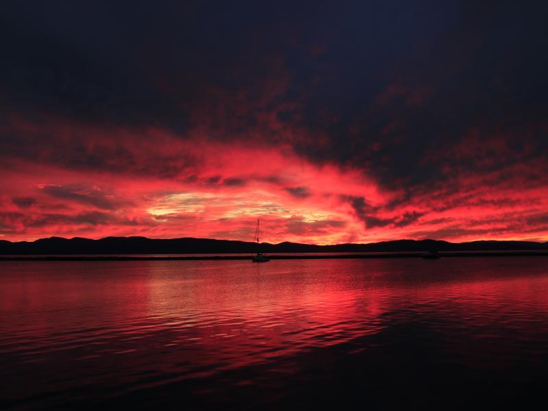Red sky, Lake Champlain